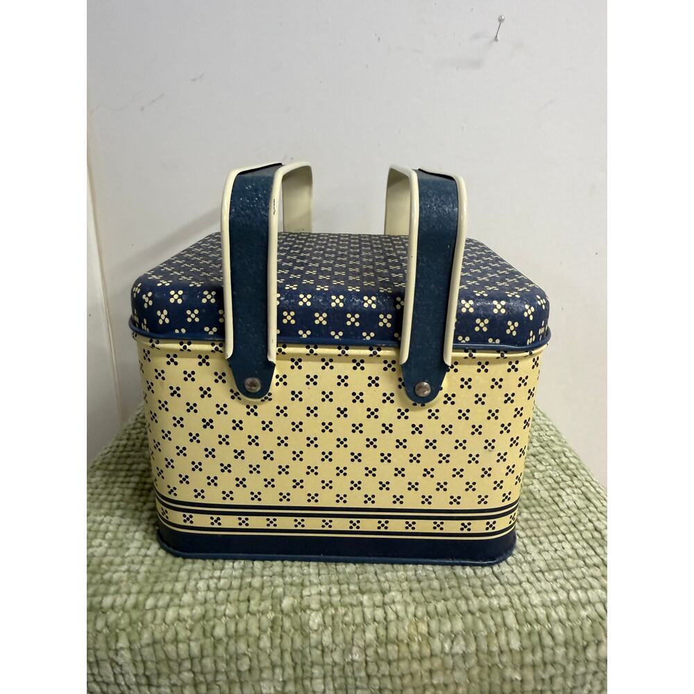 Vintage Potpourri Press Lunch Box style Tin Blue Yellow Floral USA cottage decor